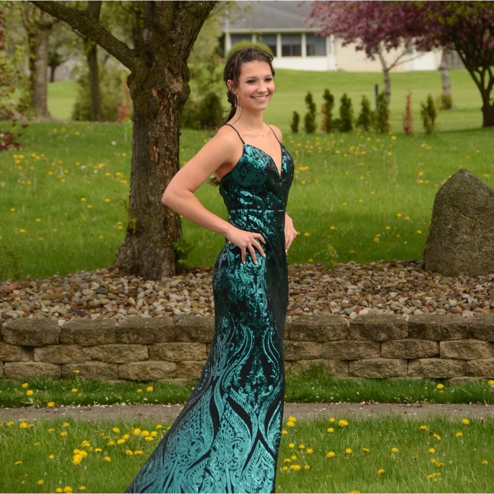 Windsor Green Prom Dress